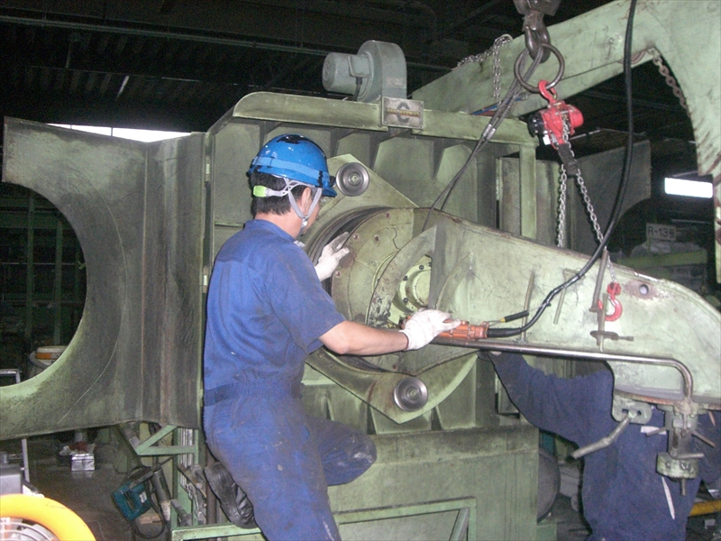 伸線機・産業用機械の修理・メンテナンスは尼崎市の合資会社伸和工機